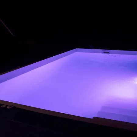 Casa Alba, Con Piscina-spa Climatizada Hasta 34º Gratuito Y Vistas Al Mar Puntallana